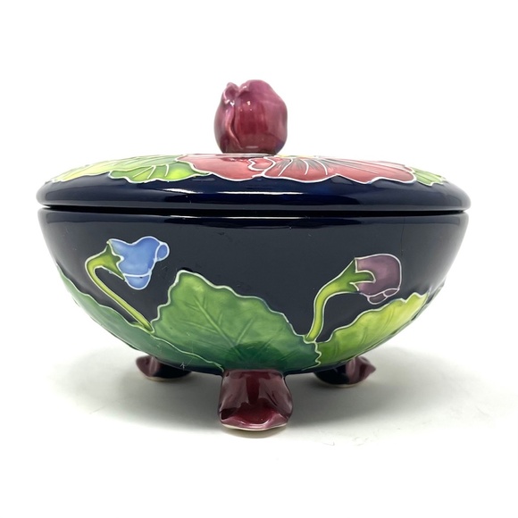 J McCall Footed Trinket Dish Icing on the Cake Embossed Pansies Blue Sky 2004 - Picture 5 of 10